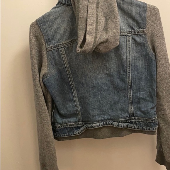 Jean jacket - Picture 2 of 3